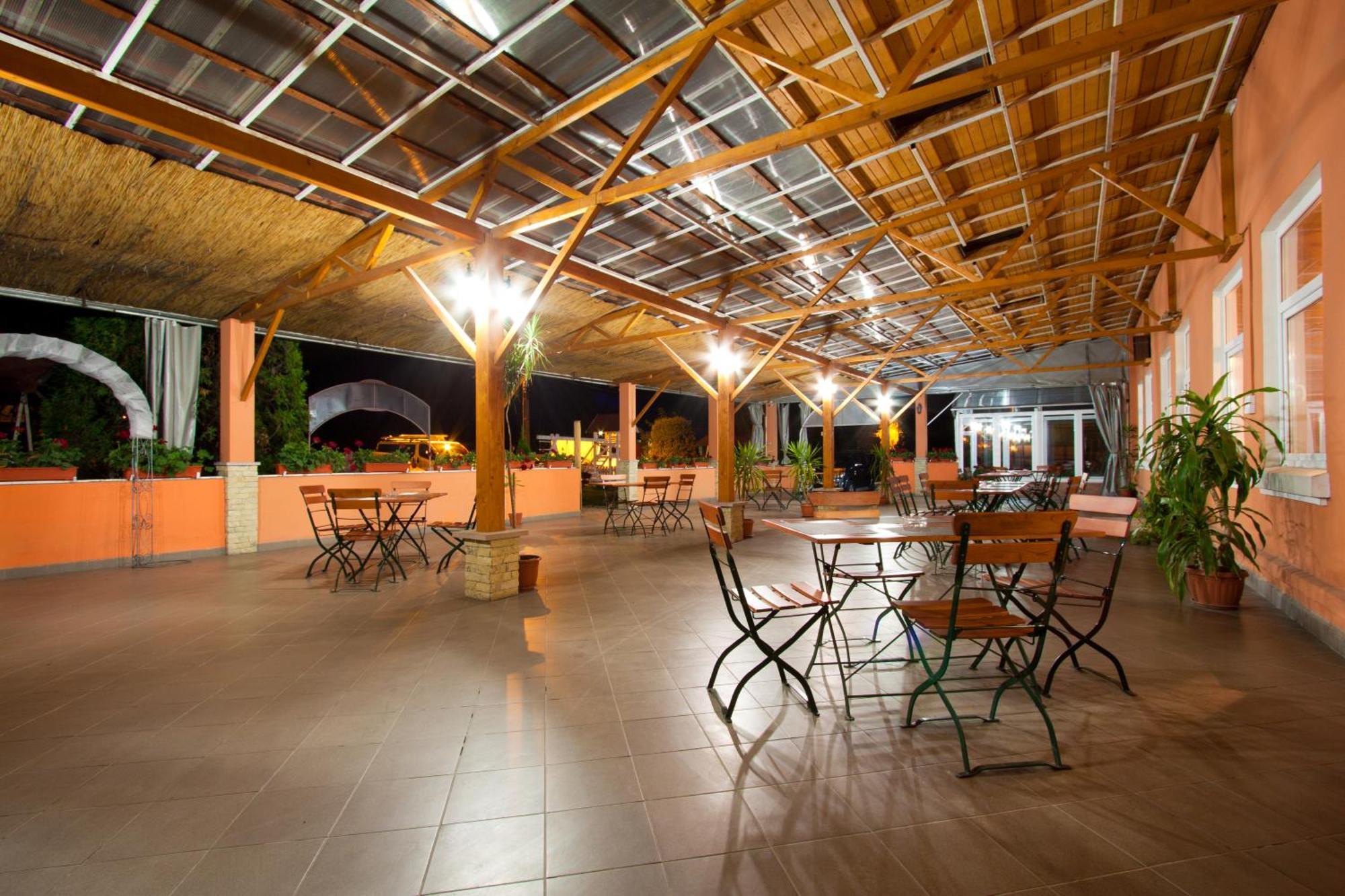 Filo Hotel Gheorgheni  Exteriér fotografie